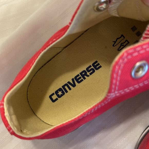 New Raspberry Pink Converse - Picture 3 of 7